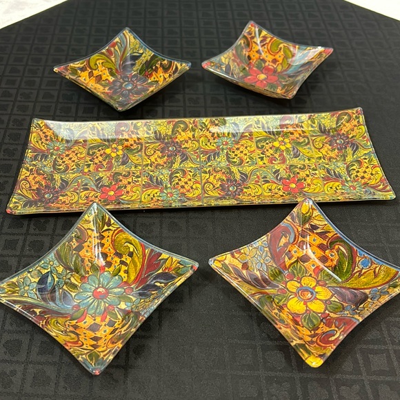 Prima Design Floral platter W/ 4 Matching Dishes - Picture 4 of 10